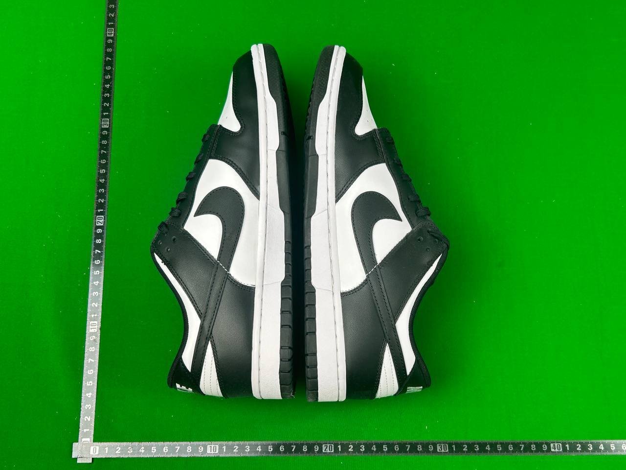  Nike Dunk Low Sneakers [15 styles]