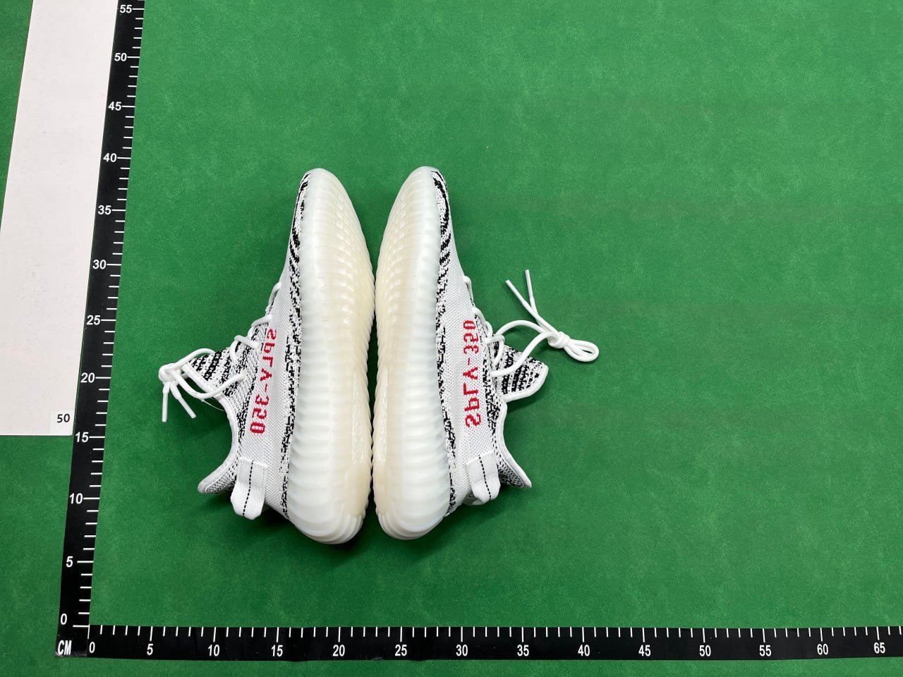 Adidas Yeezy Boost 350 V2 Sneakers [40 styles]