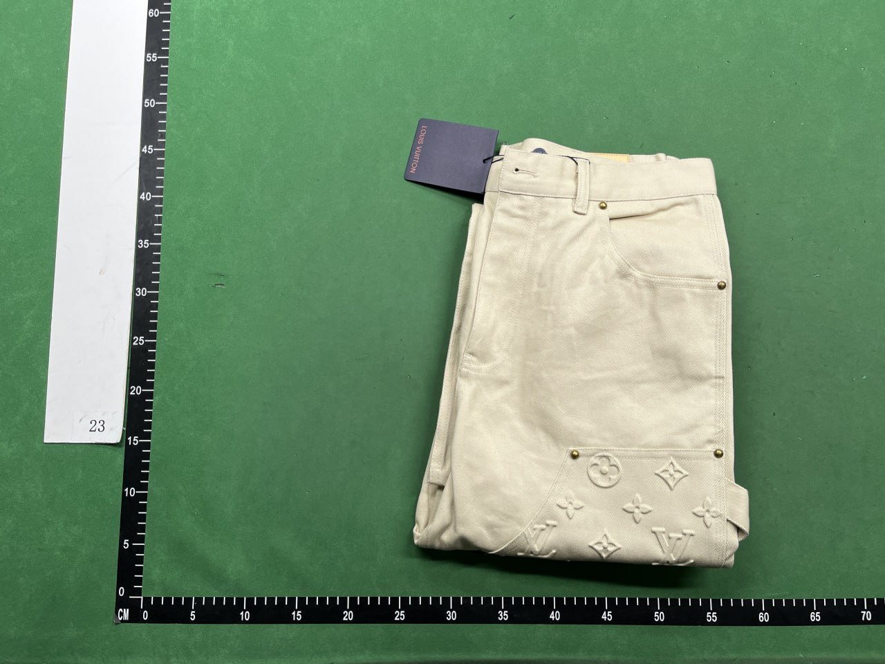 Louis Vuitton Monogram Cargo Pants [24 styles]