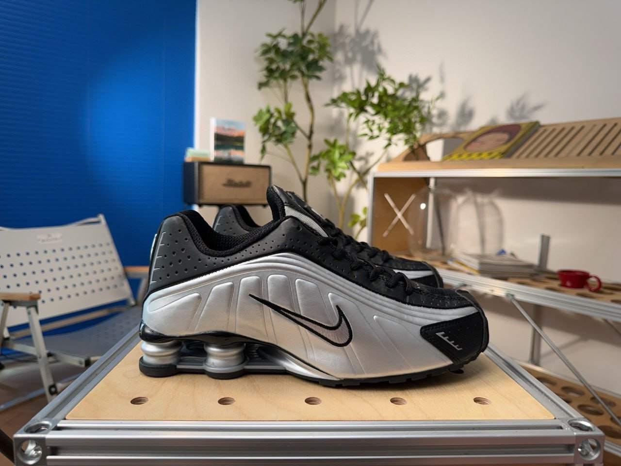  Nike Shox R4 Sneakers [40 styles]