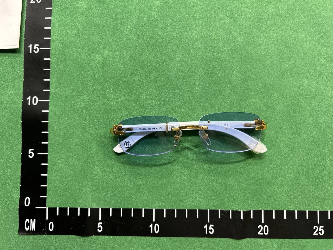 Cartier Round Frame Eyeglasses [21 styles]