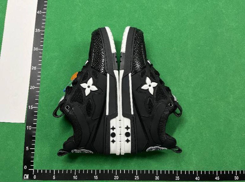  Louis Vuitton LV Trainer Sneakers [20 styles]