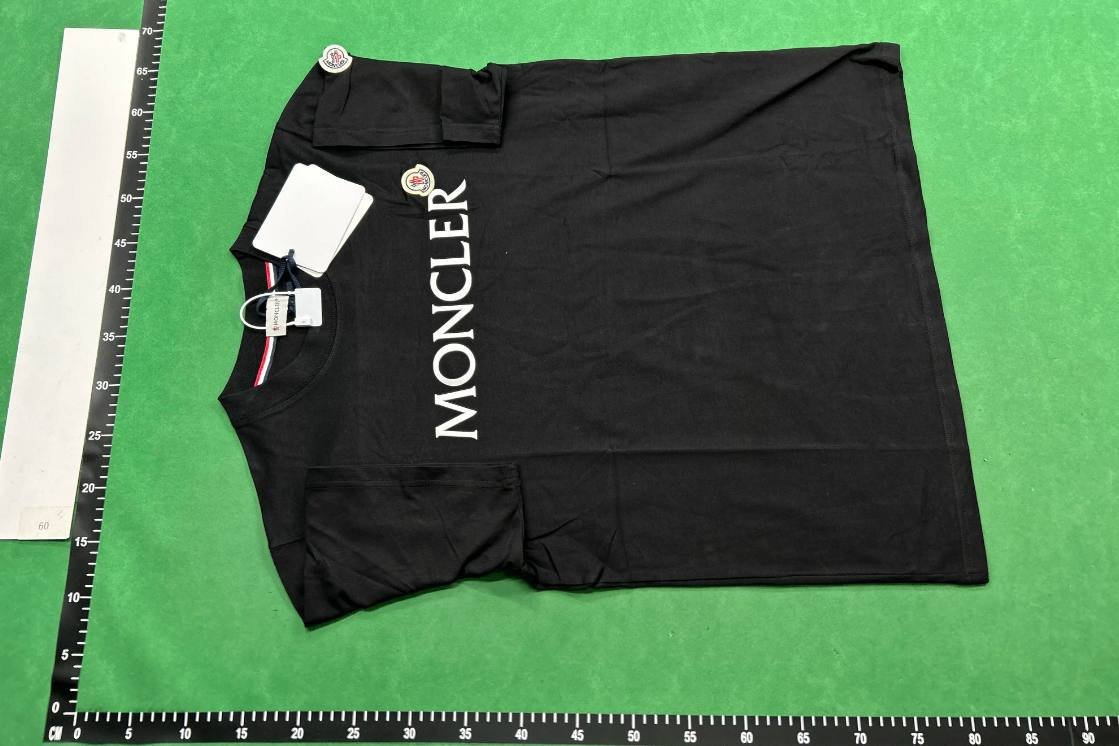  MONCLER Logo T-Shirt [33 styles]