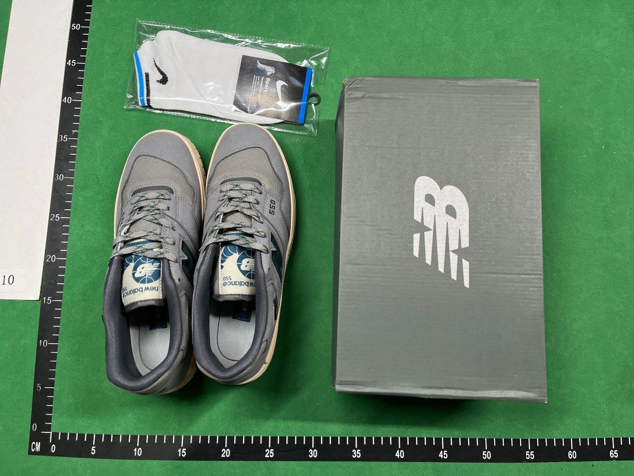  New Balance 550 Sneakers [13 styles]