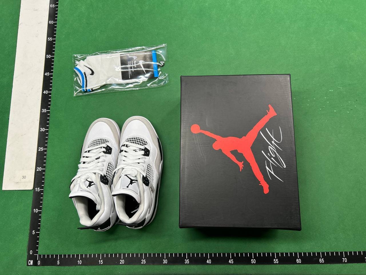  Jordan 4 Sneakers [28 styles]