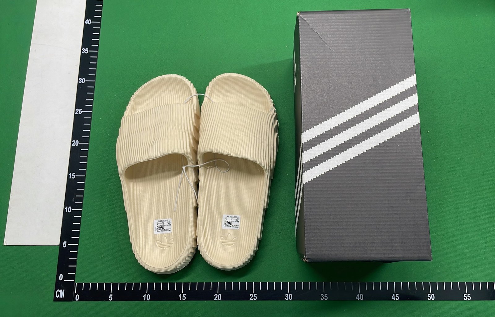 Adidas Adilette 22 Slides [6 styles]