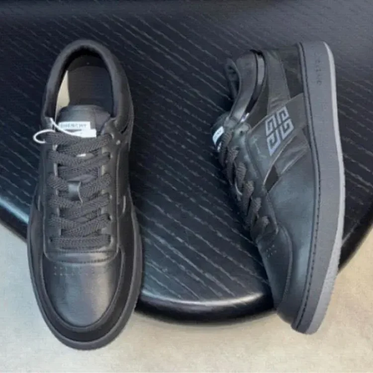  Givenchy B22 Sneakers [12 styles]