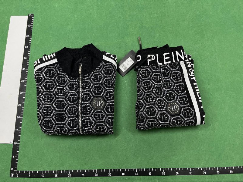  Philipp Plein Skull & Teddy Bear Embellished Sweatshirt [30 styles]