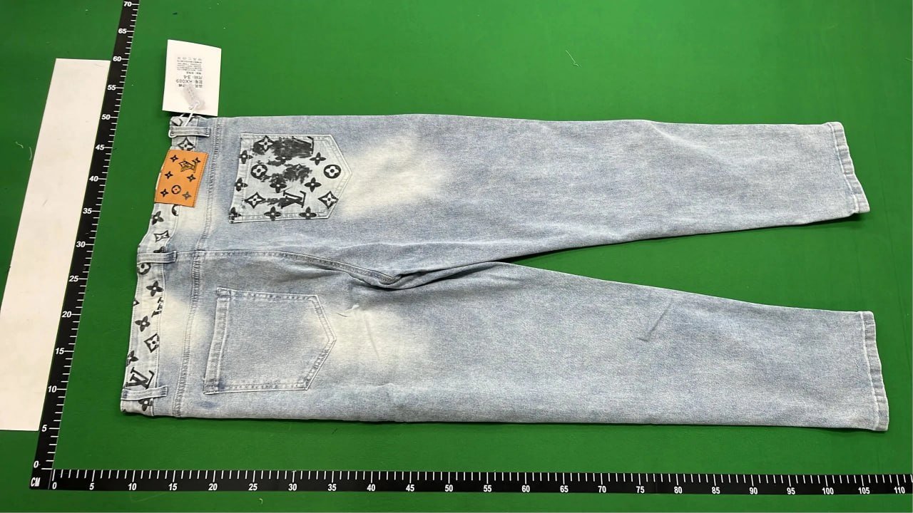 Louis Vuitton Velvet Trousers [25 styles]