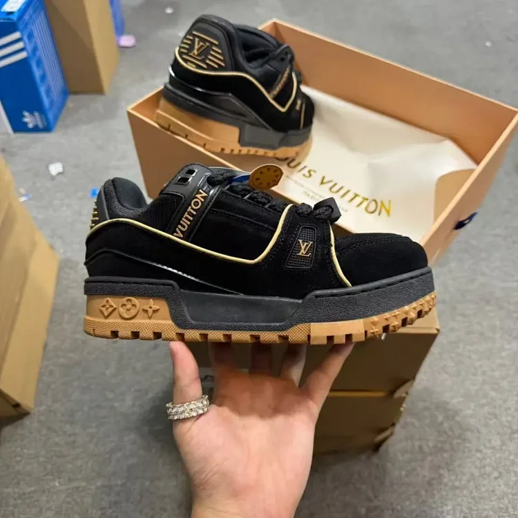 Louis Vuitton Traine