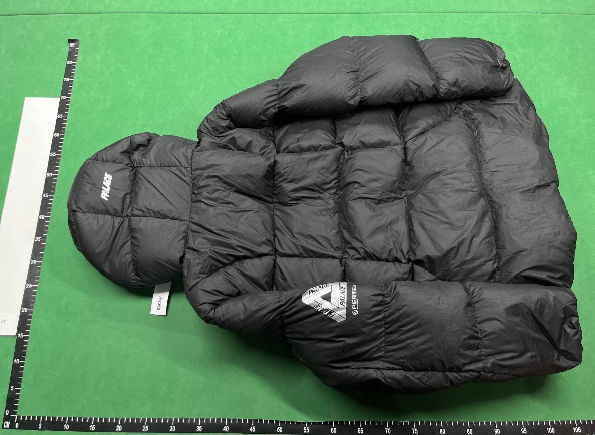 PALACE Triangle Puffer Jacket [2 styles]