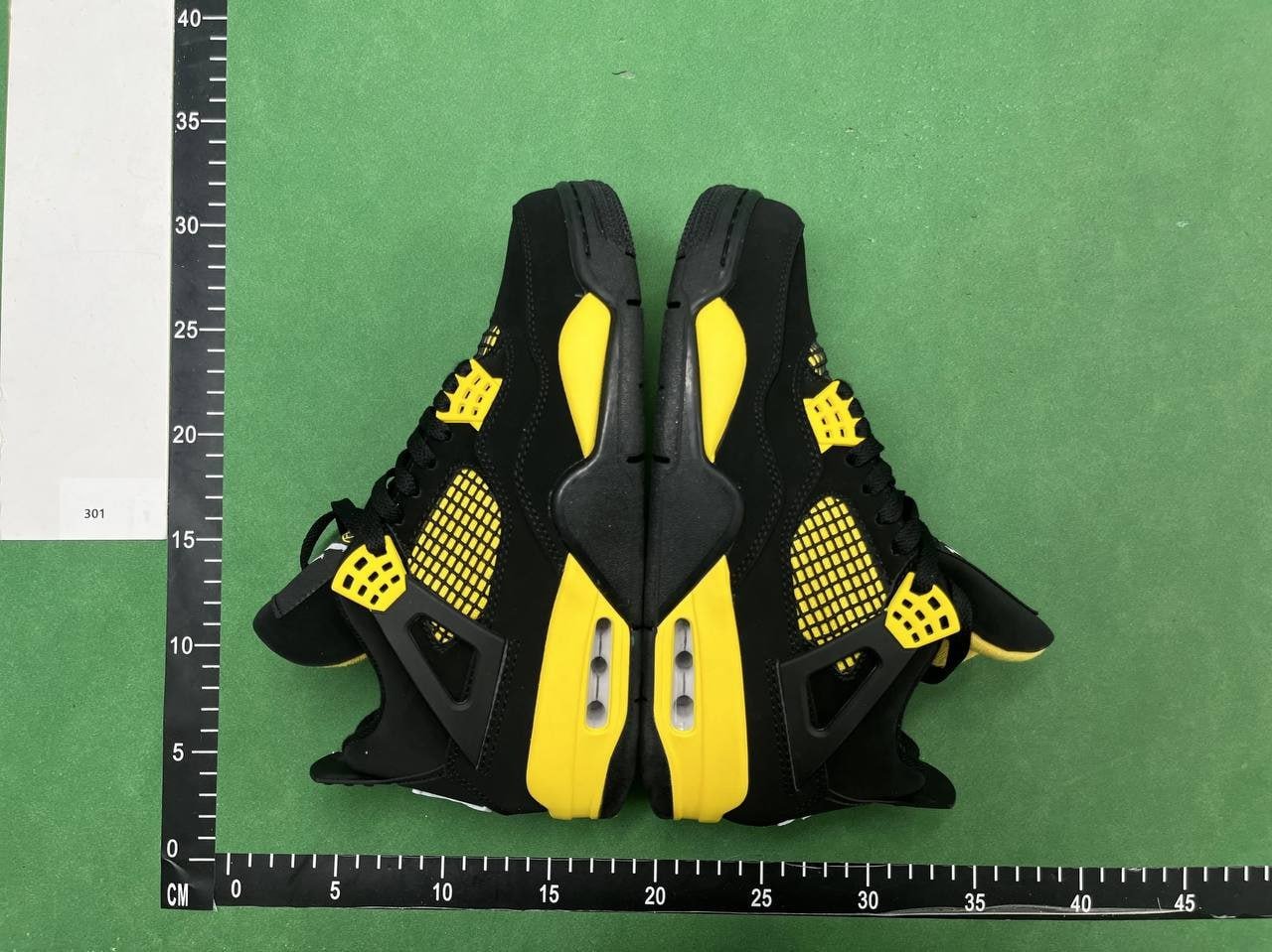 AJ4