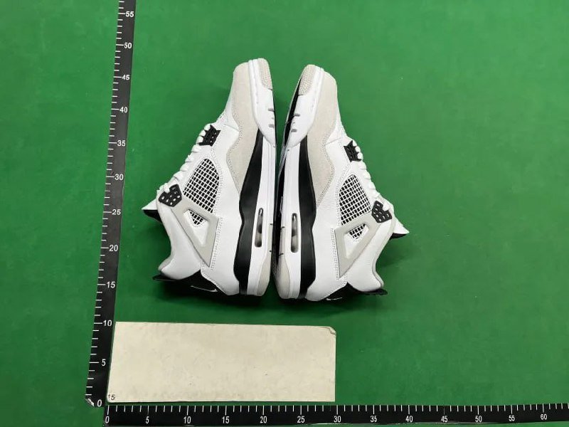 AJ4