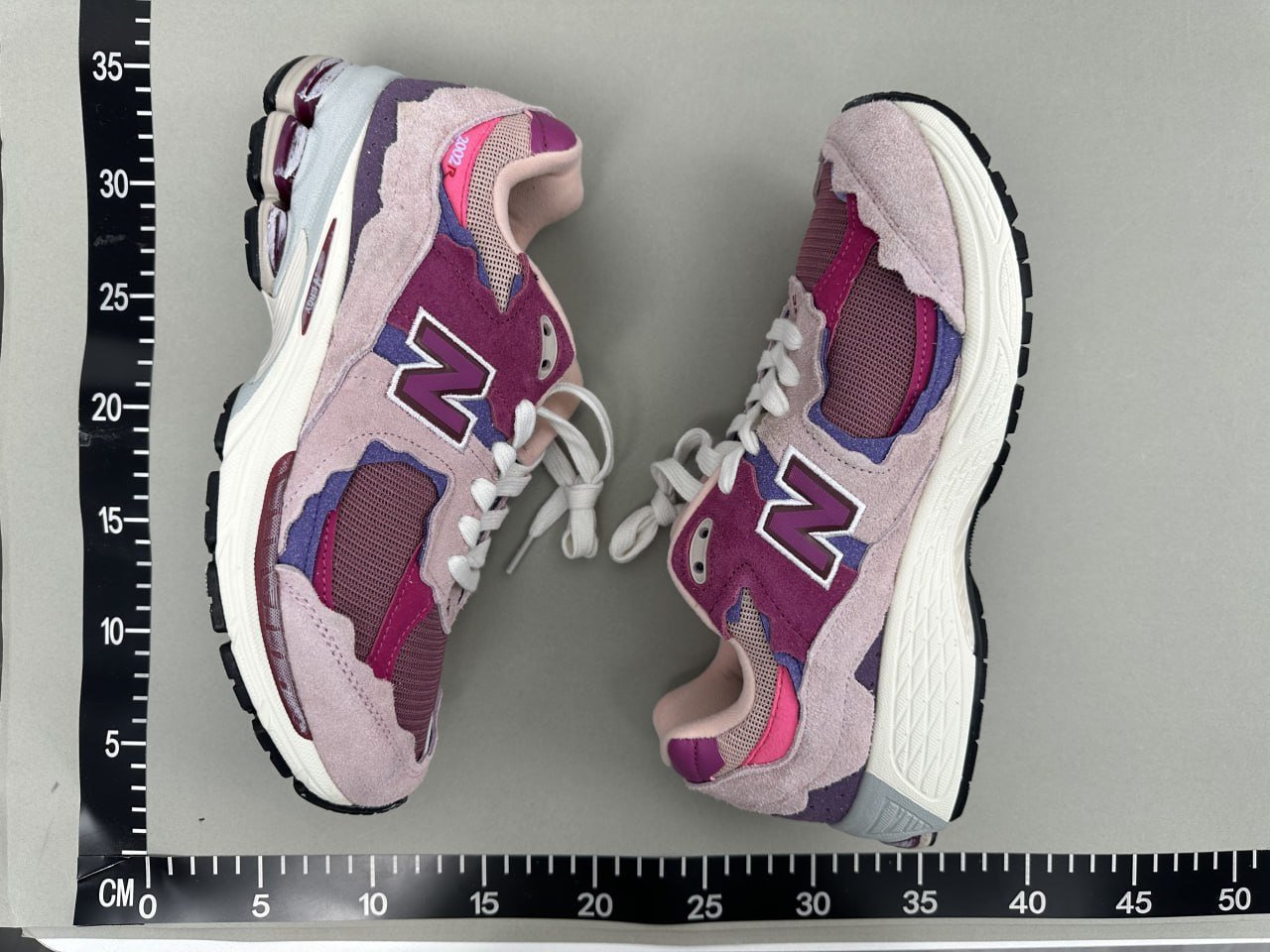 New Balance 2002R