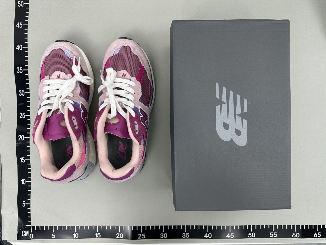 New Balance 2002R