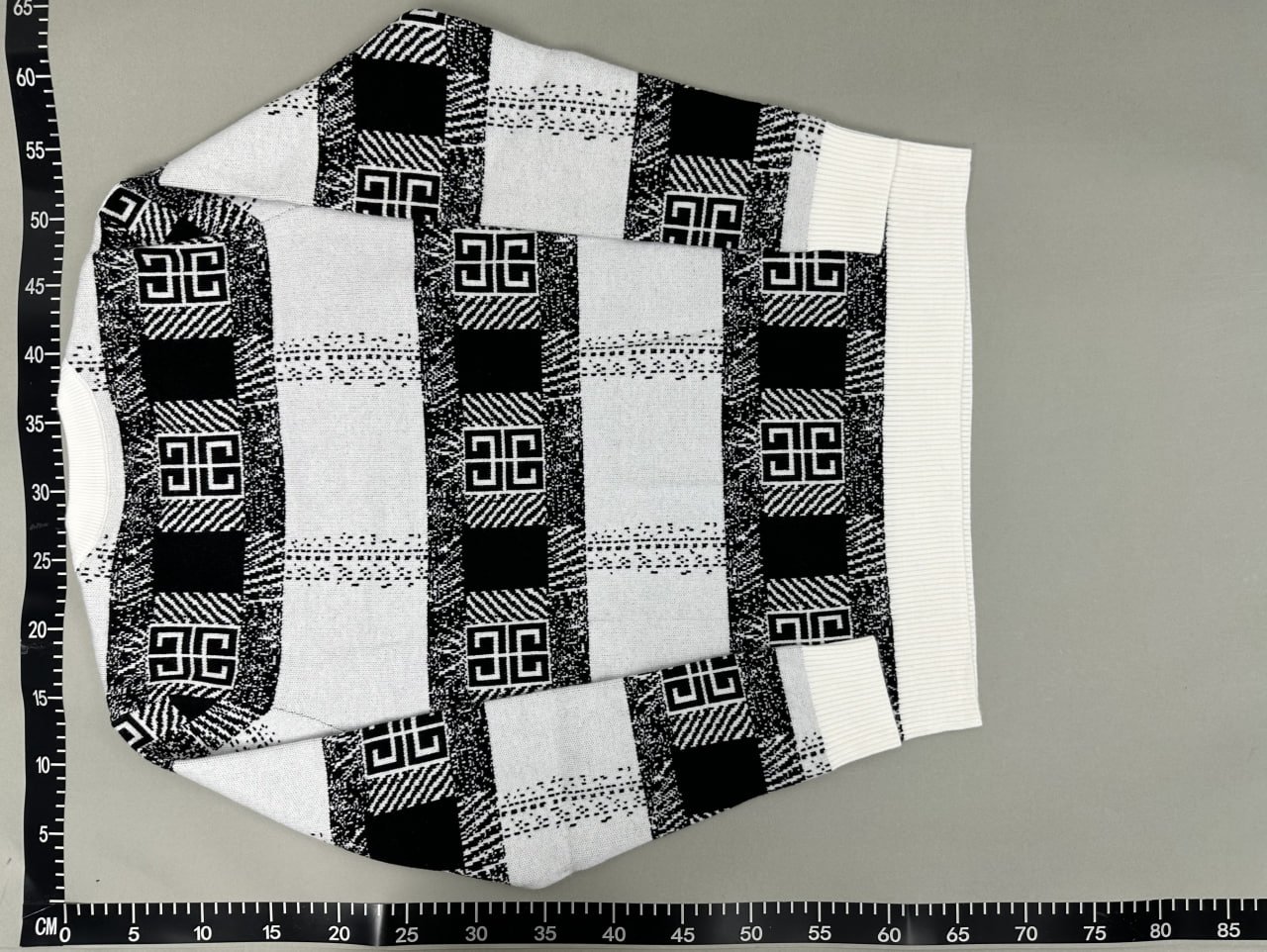 Fendi Sweater