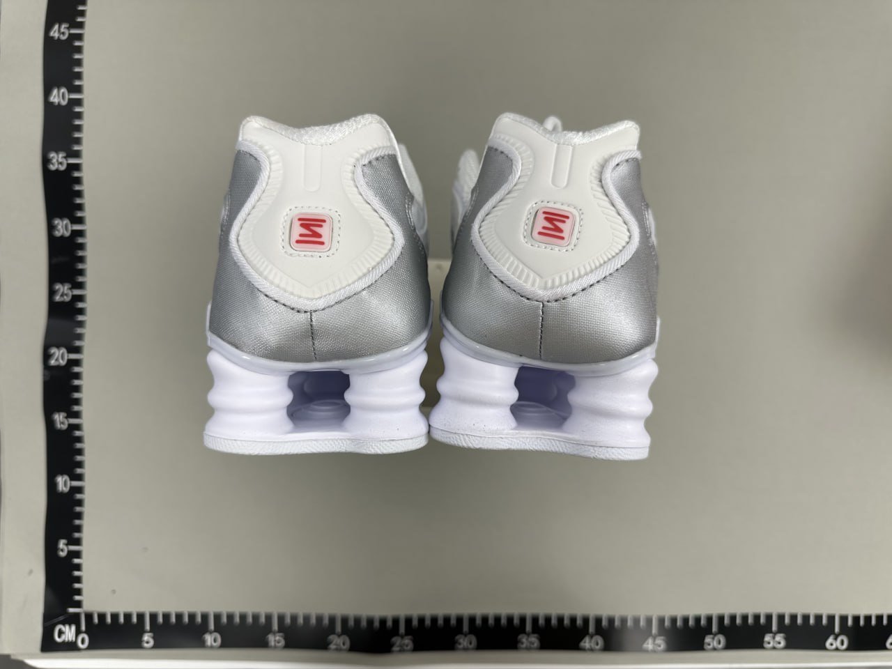 Nike TL