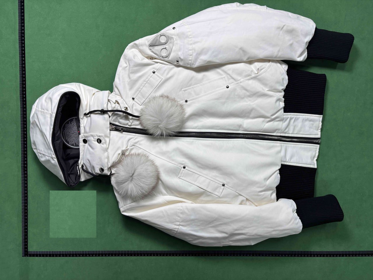 MOOSE KNUCKLES down jacket