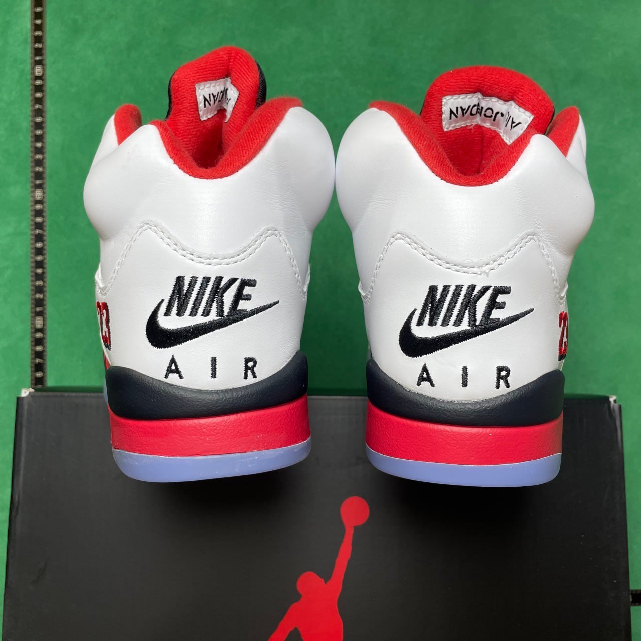 Air Jordan 5