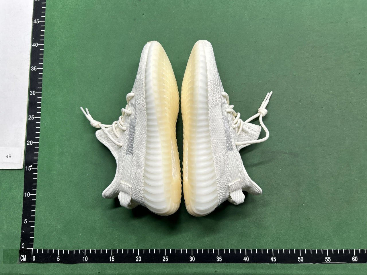 Yeezy 350V2 shoes