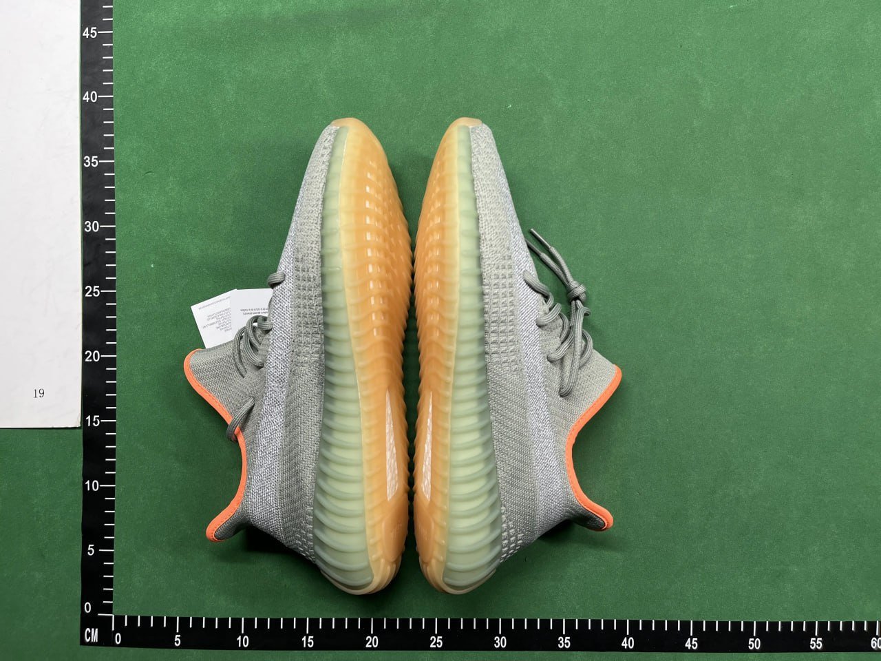 Yeezy 350V2 shoes