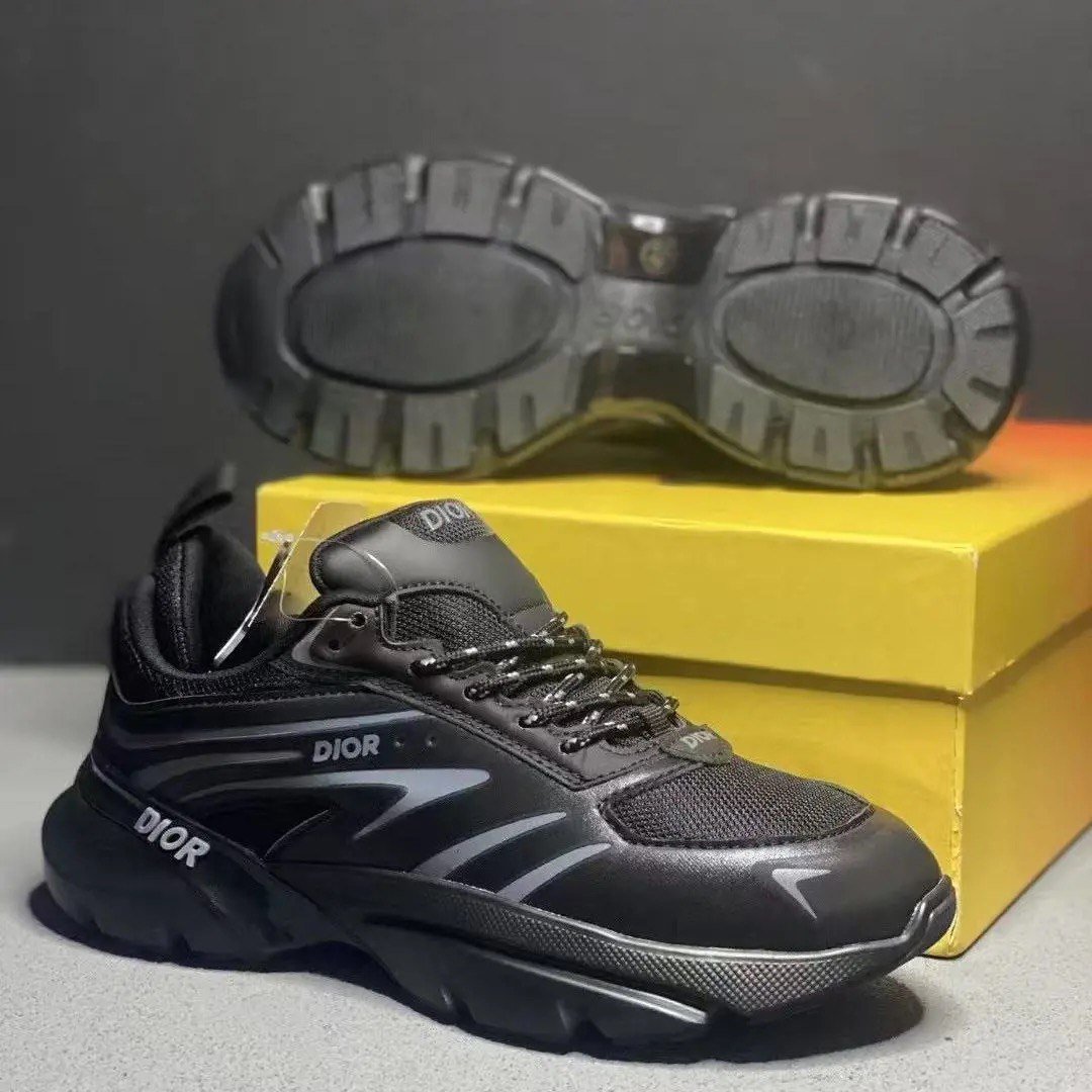  Dior B44