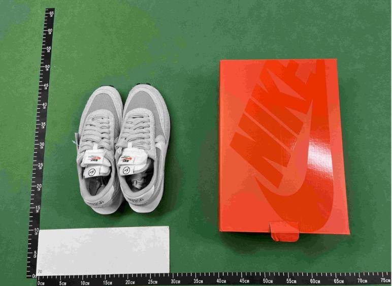  Sacai x Nike Waffle 