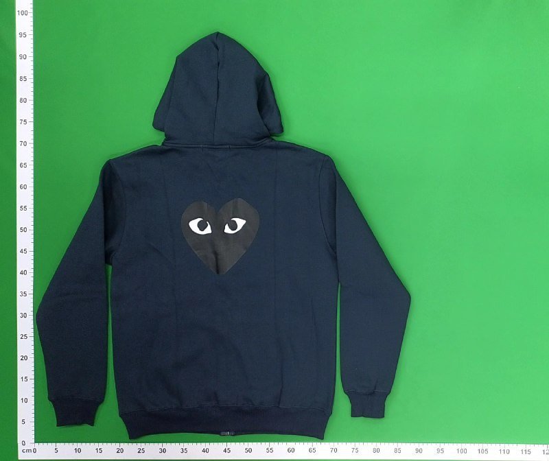 PLAY HOODIE