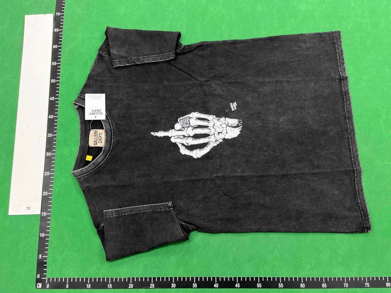 Gallery dept T-shirt  (40 CP)