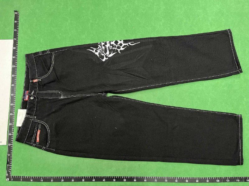 Jnco jeans  (20 CP)