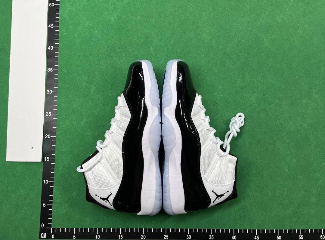 Air jordan 11