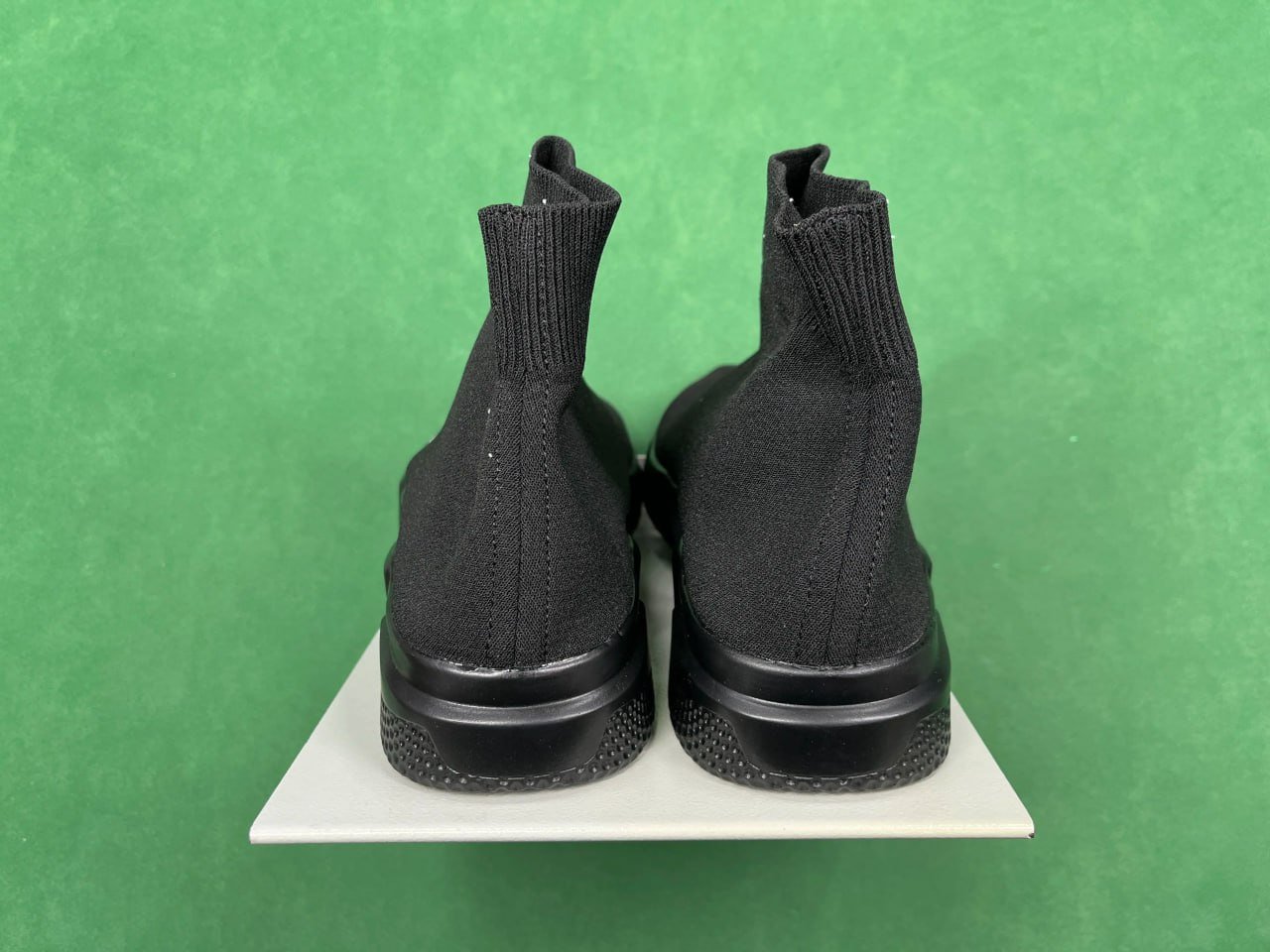  Balenciaga speed trainer       