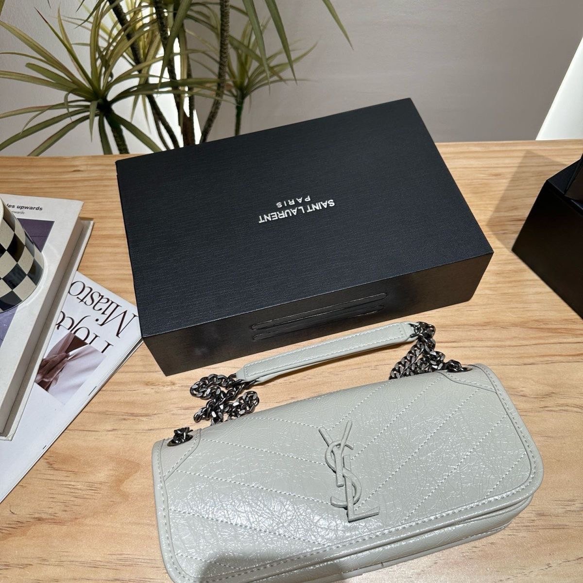  Saint Laurent bag