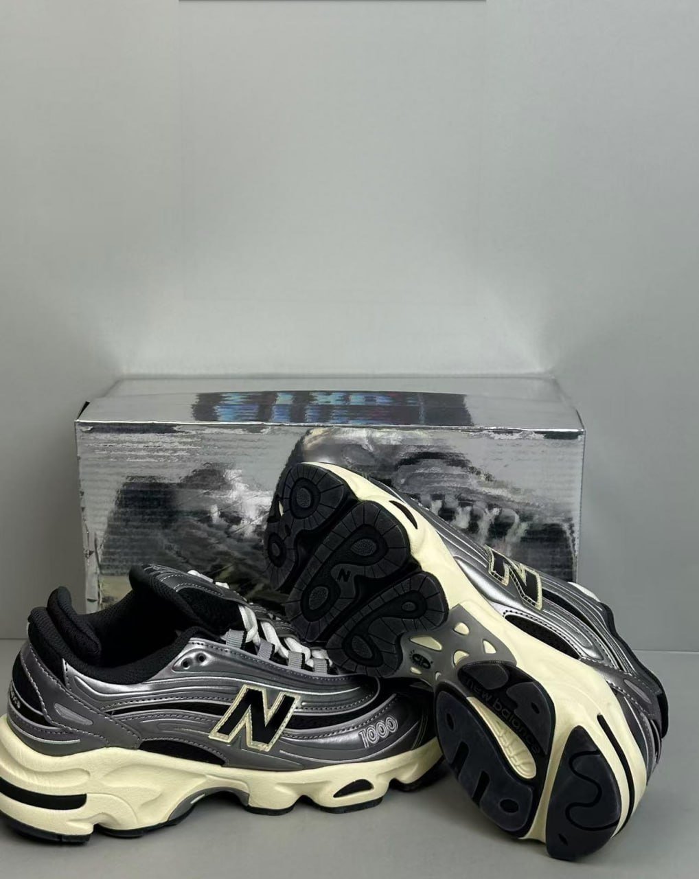  New Balance 1000