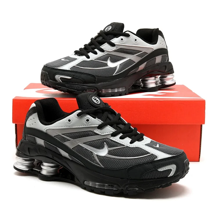 Supreme x Nike Shox
