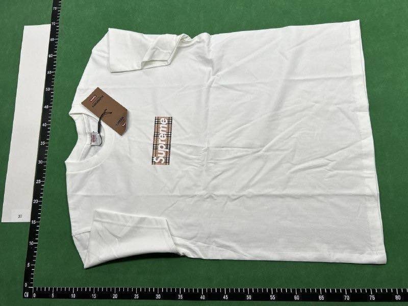 Supreme  T-shirt
