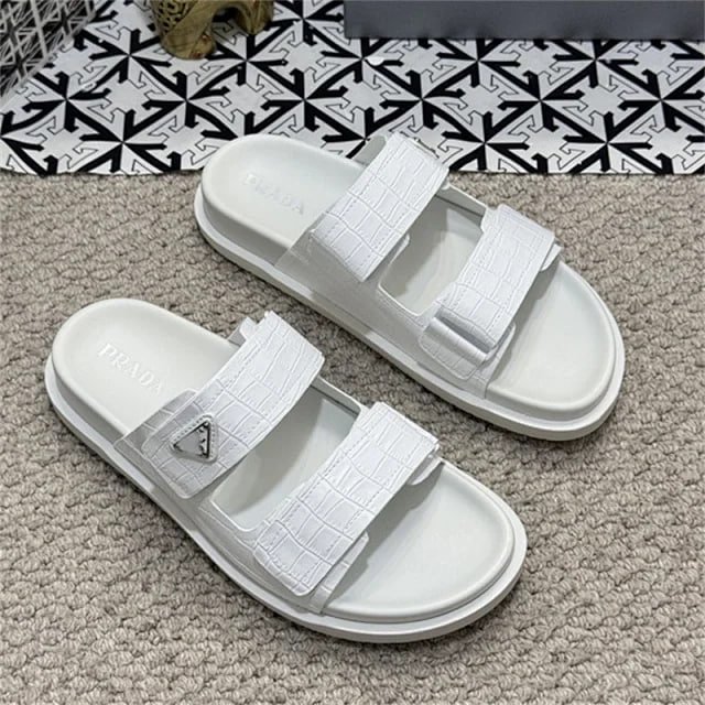   BESE quality Prada