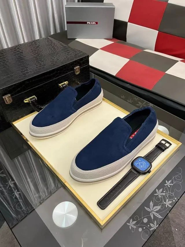 BEST quality Prada