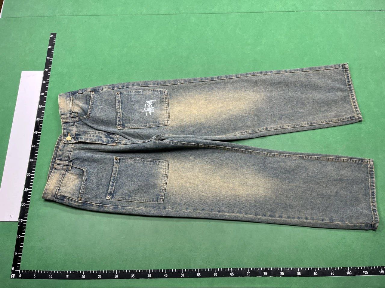  Stussy  Jeans