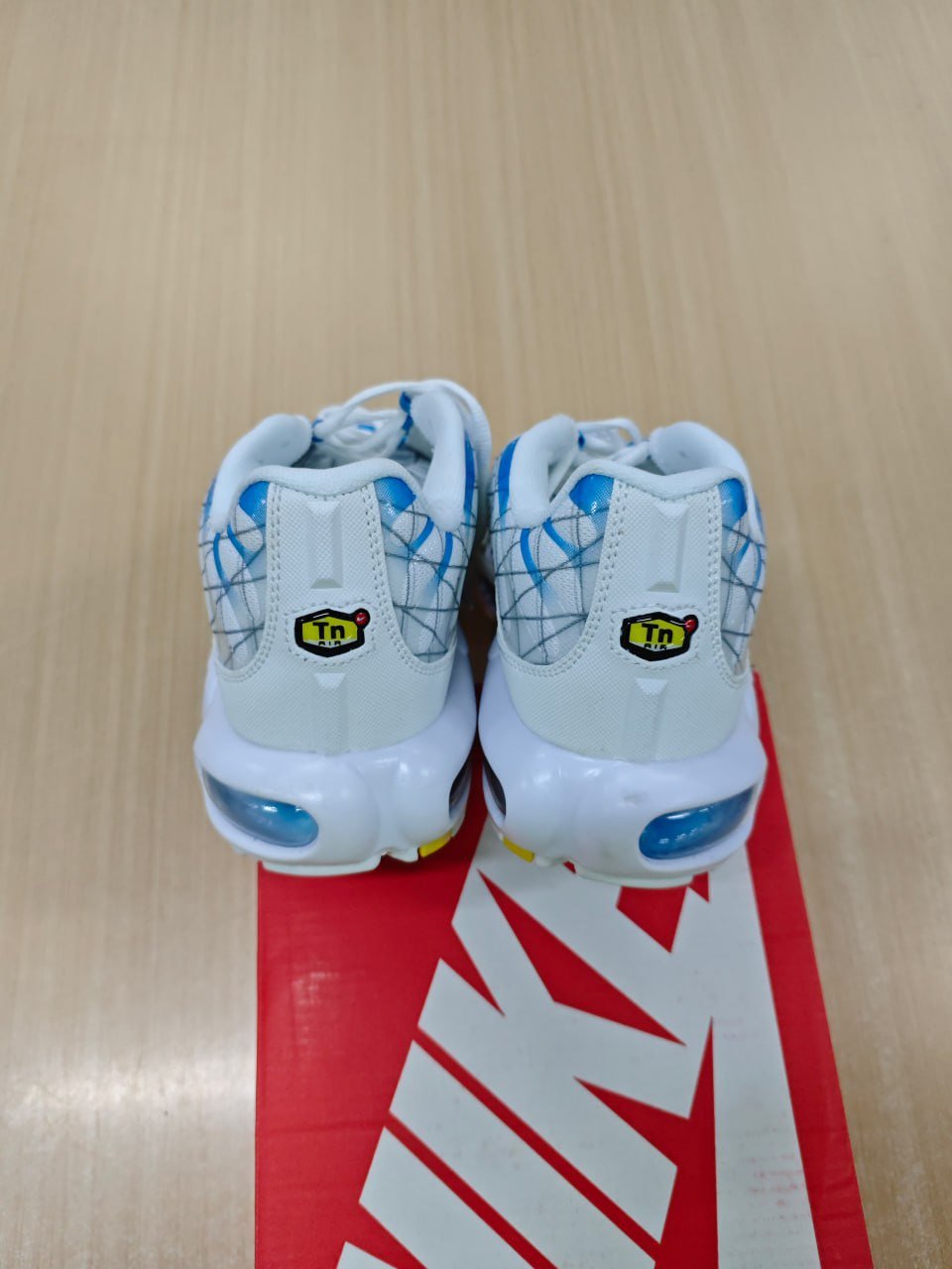 Nike AIR MAX Plus